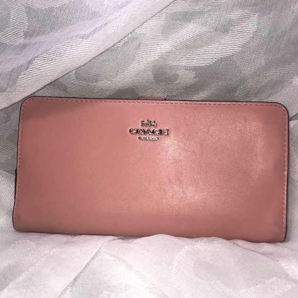 Coach Handbags - Pink Coach wallet